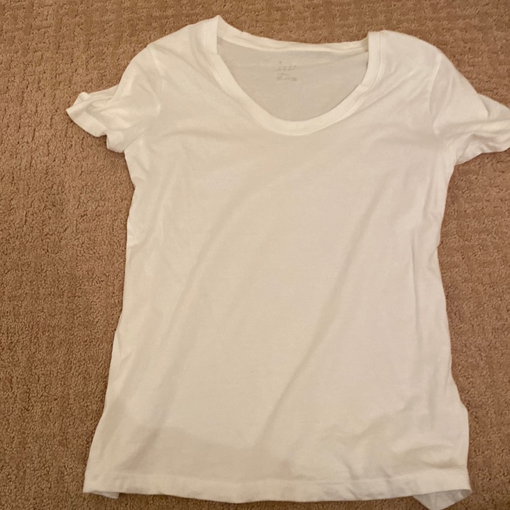 A NEW DAY-plain white t-shirt